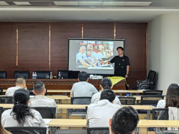 �ӏ�(qi��ng)���(z��i)���� ����������ȫ����